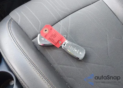 2019 Chevrolet Trax Lt из США, поврежденный, VIN KL7CJLSB0KB781813